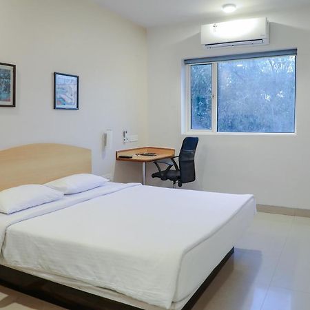 Hotel Tirupur Exterior foto