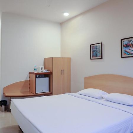 Hotel Tirupur Exterior foto