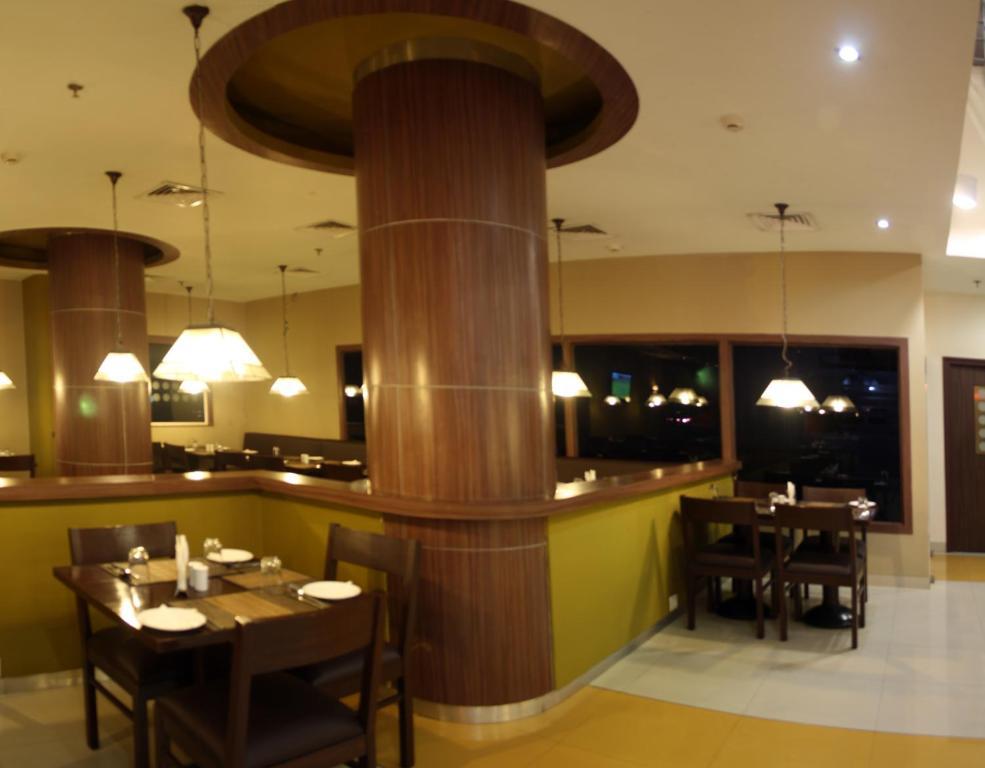 Hotel Tirupur Exterior foto