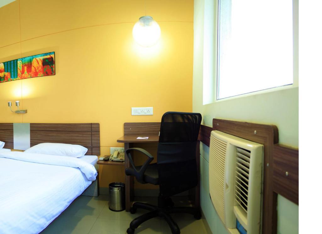 Hotel Tirupur Exterior foto